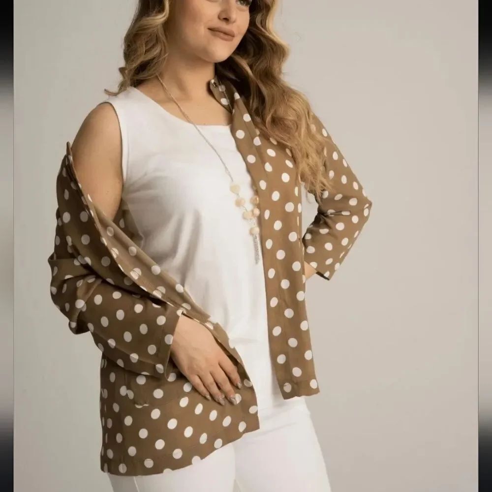 BRAND NEW DR2 BY DANIEL RAINN POLKA-DOT PRINT BLAZER